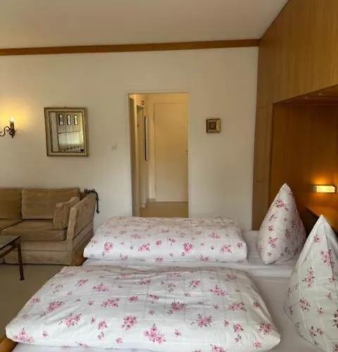 69 Mit Hallenbad Und Sauna By Monicare