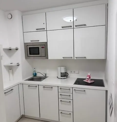 69 Mit Hallenbad Und Sauna By Monicare